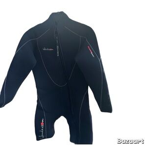 Thermoprene® men’s front zip shorty, wetsuit. Size Large